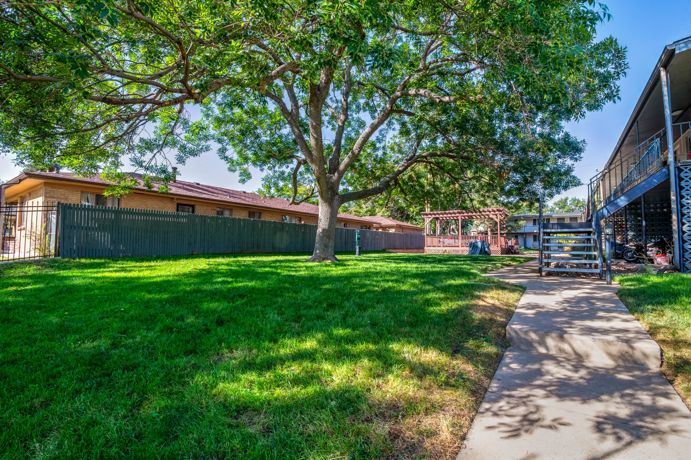 Clay Street Apartments Cornerstone Apartments